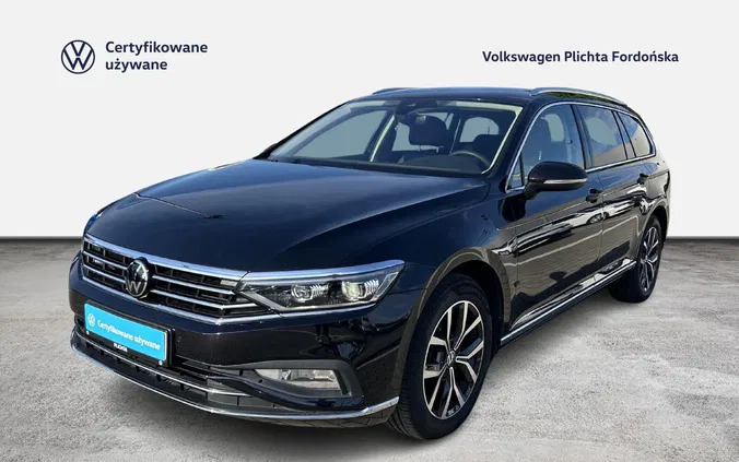 kujawsko-pomorskie Volkswagen Passat cena 199900 przebieg: 14220, rok produkcji 2023 z Gostynin